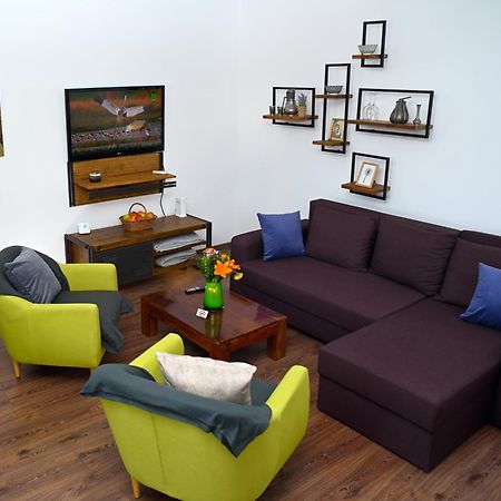 Mirvana Apartments Metheor Executive Suite Timisoara Exterior foto