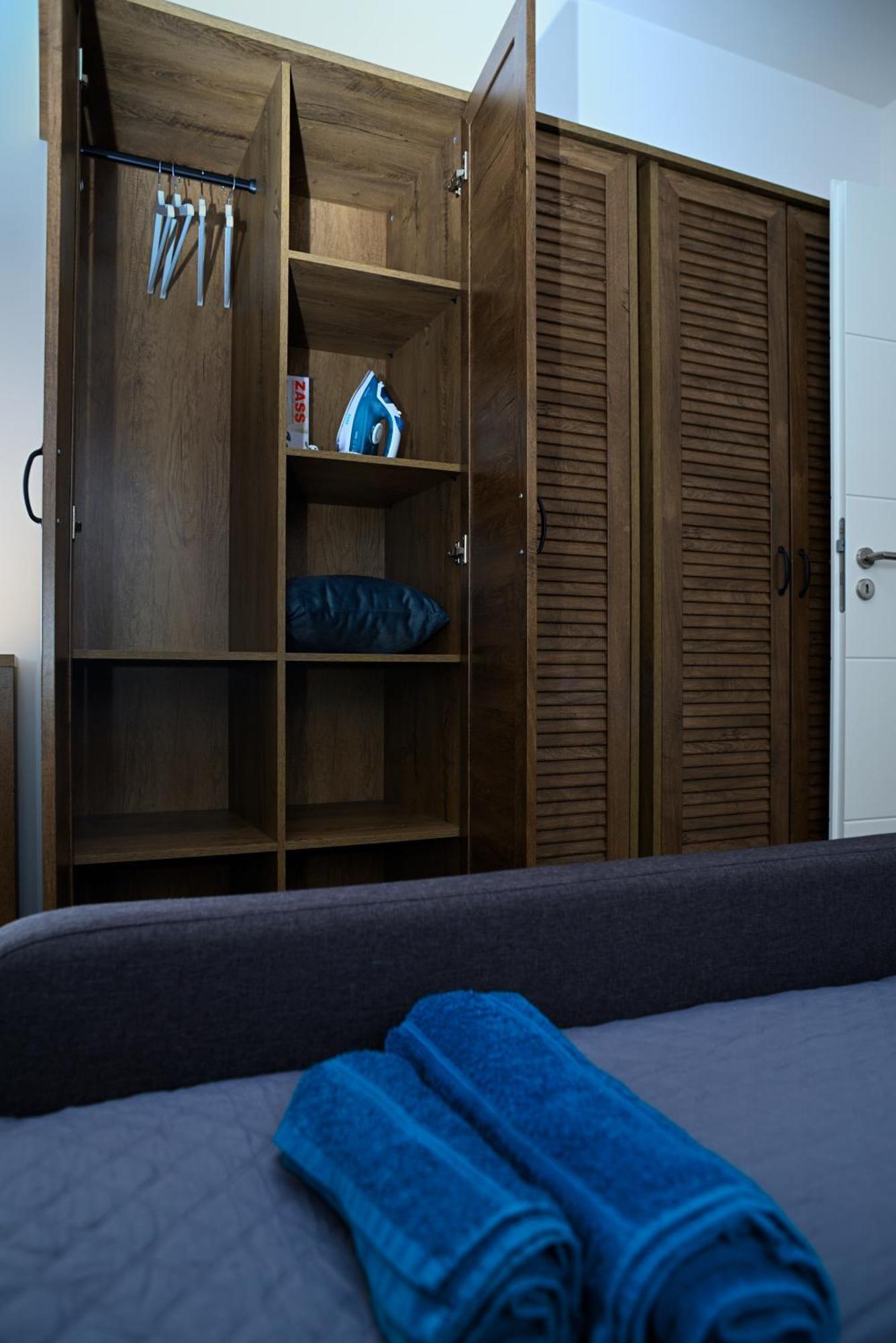 Mirvana Apartments Metheor Executive Suite Timisoara Exterior foto