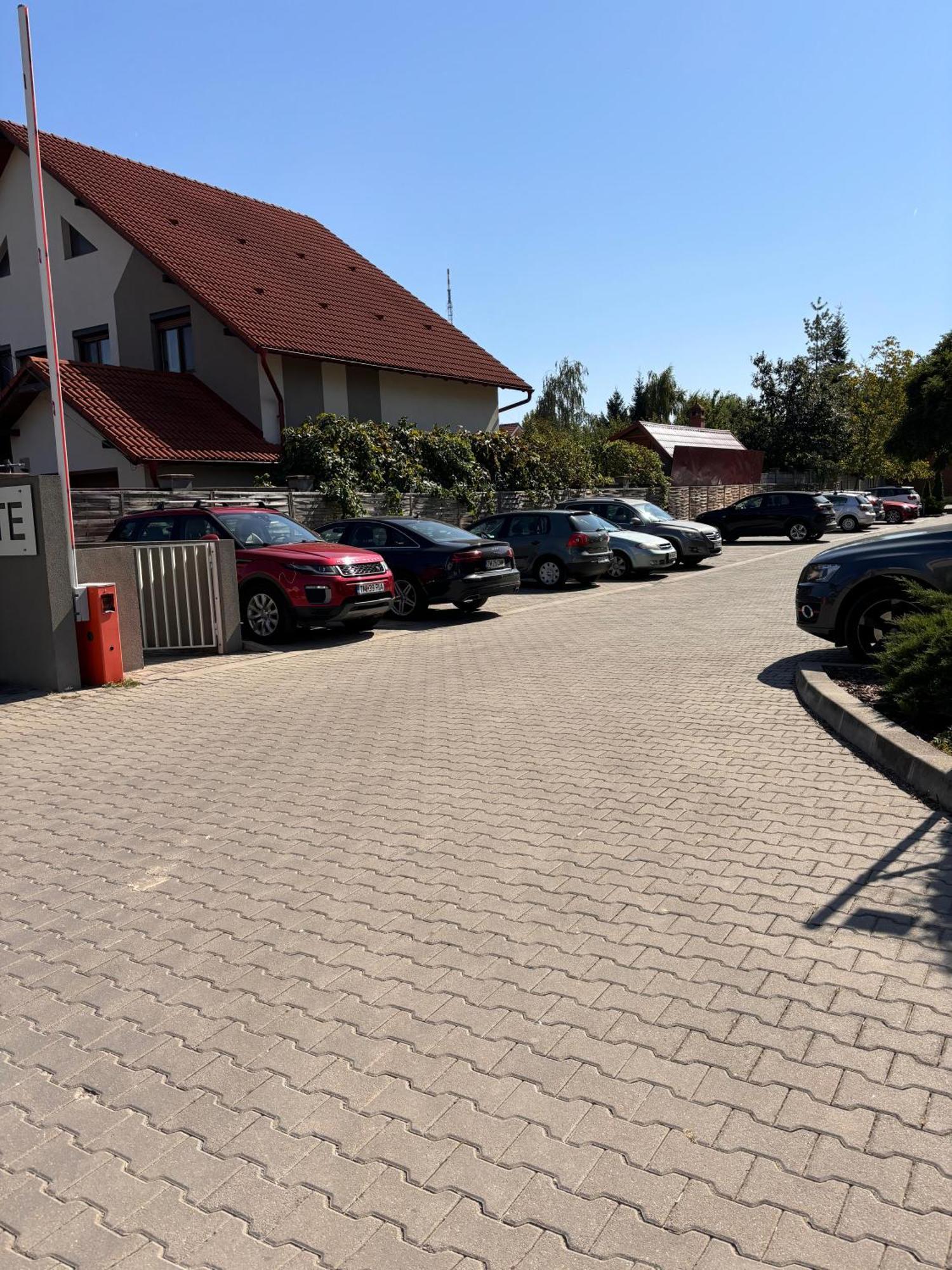 Mirvana Apartments Metheor Executive Suite Timisoara Exterior foto